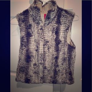Fur vest